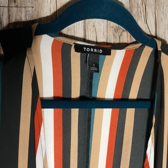 Torrid long sleeve stripped kimono - Size 1 - Picture 5 of 6